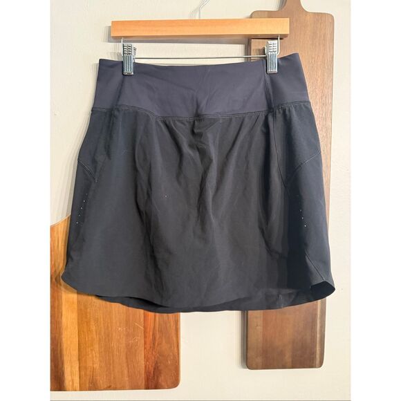 Athleta run with it 16" skort black size small - Picture 3 of 7